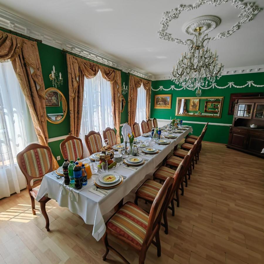 Dworek Wola Ociecka Exterior photo